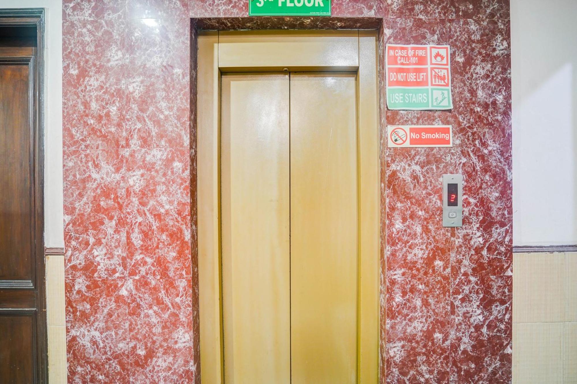 Fabhotel De Gold ニューデリー エクステリア 写真